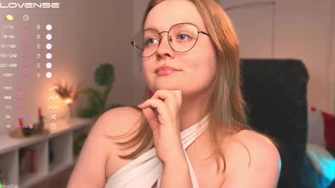 Emily  online show from 02-09-25, 12:19