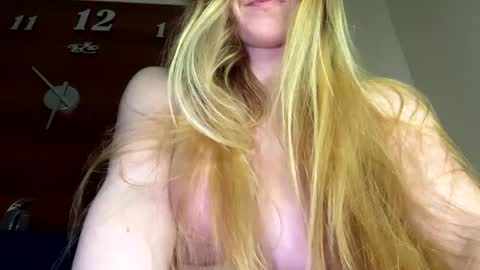 emilygibbes online show from 03-12-25, 10:05