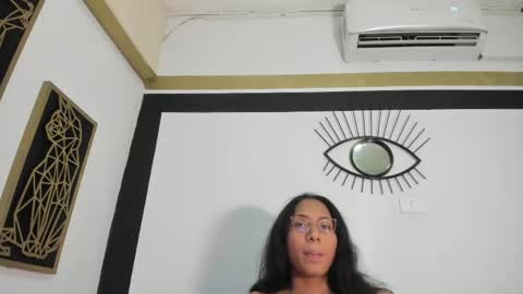 Emily online show from 05-05-26, 11:29