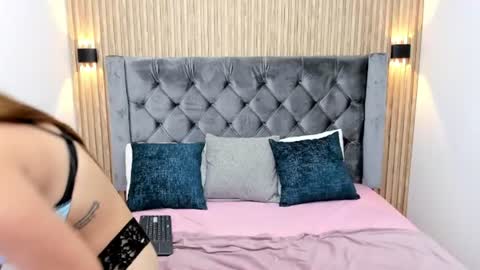 emilygracce online show from 06-19-26, 12:42