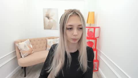 Emily online show from 03-12-26, 03:23