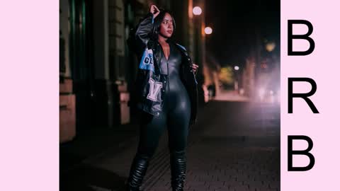 Snapshot of emilyhaan_ chatting on 03-05-26, 08:27 Emily online show from 03-05-26, 08:27