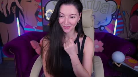 Snapshot of emilyhalls chatting on 12-09-24, 02:39 Emily online show from 12-09-24, 02:39