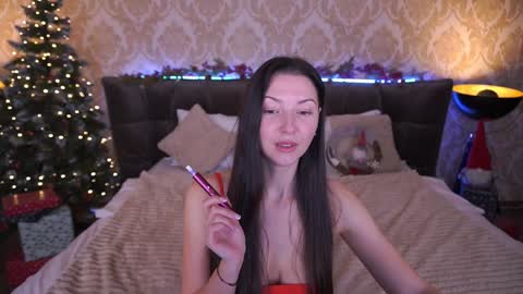 Snapshot of emilyhalls chatting on 12-24-24, 05:34 Emily online show from 12-24-24, 05:34