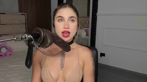 Emily Hendrix online show from 02-19-25, 12:03