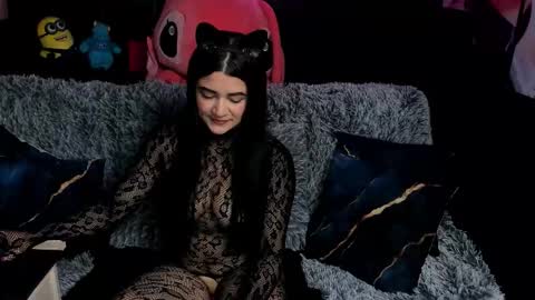 Emily Jhonson online show from 10-18-25, 01:23