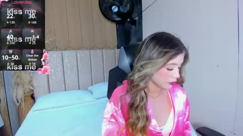 EmilyJhonson online show from 04-11-26, 08:57