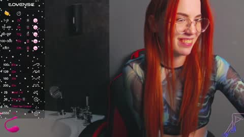 EmilyKents online show from 12-11-24, 01:47