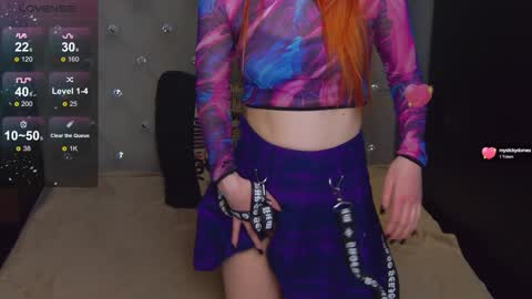 EmilyKents online show from 12-14-24, 06:35