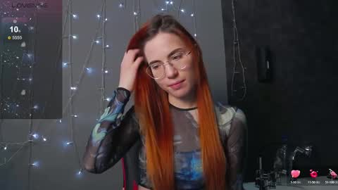 EmilyKents online show from 12-22-24, 04:17