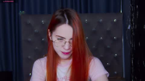 EmilyKents online show from 02-09-25, 01:33