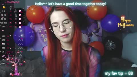 EmilyKents online show from 10-29-25, 02:03