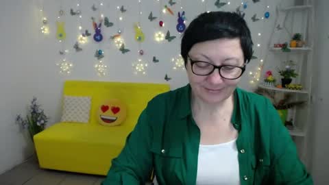 Emily online show from 04-09-26, 06:13