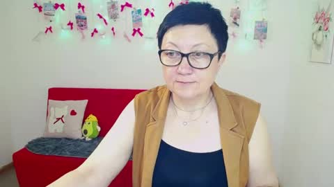 Emily online show from 05-08-26, 05:57