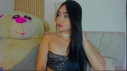 Snapshot of emilylittle___ chatting on 04-24-26, 09:06 EMI online show from 04-24-26, 09:06