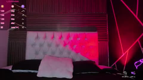 emilymora1_ online show from 07-28-26, 05:03