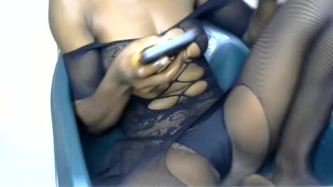 Snapshot of emilypussy20 chatting on 08-09-26, 09:58 emilypussy20 online show from 08-09-26, 09:58