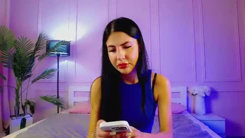 Snapshot of emilyramsey chatting on 07-14-26, 07:35 Emily online show from 07-14-26, 07:35