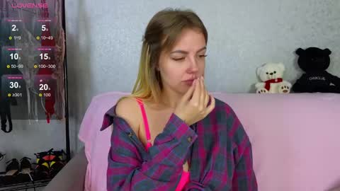 Emily Robbie online show from 02-16-25, 11:16