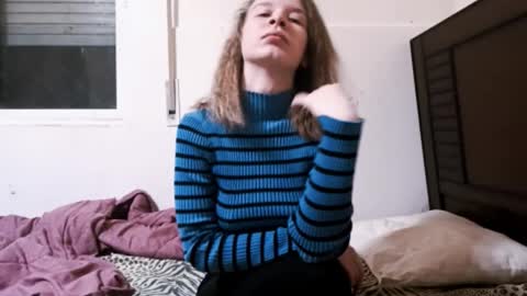 Emily online show from 02-10-26, 05:39