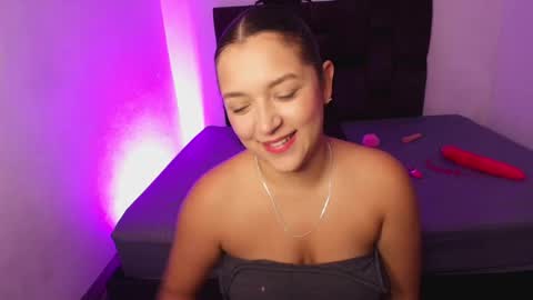 Snapshot of emilysavvato chatting on 12-14-24, 10:39 Emily online show from 12-14-24, 10:39