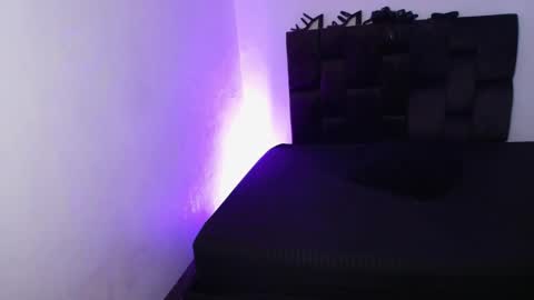 Snapshot of emilysavvato chatting on 12-24-24, 12:00 Emily online show from 12-24-24, 12:00