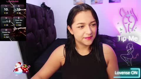 Snapshot of emilysavvato chatting on 02-03-25, 12:03 Emily online show from 02-03-25, 12:03