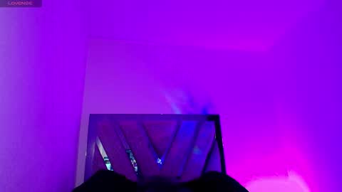 Snapshot of emilysavvato chatting on 09-27-25, 10:48 Emily online show from 09-27-25, 10:48