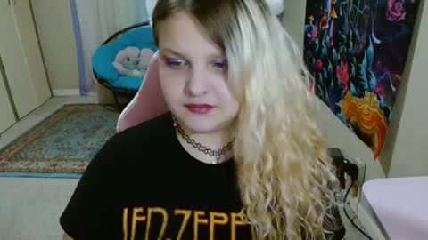 Snapshot of emilyshaze chatting on 01-03-25, 04:44 emily haze online show from 01-03-25, 04:44