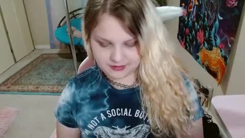 Snapshot of emilyshaze chatting on 01-13-25, 08:37 emily haze online show from 01-13-25, 08:37