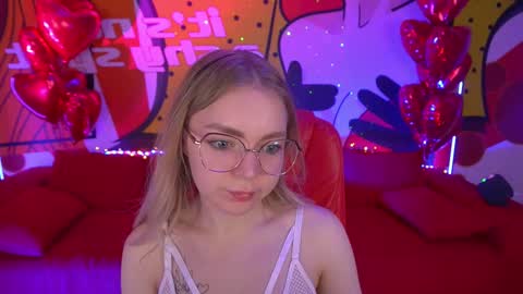  MY NAME IS Emily WELCOME EVERYONE I WILL BE HAPPY TO GIVE YOU WHAT YOU HAVE DREAMED OF FOR SO LONG online show from 02-18-25, 11:19