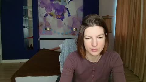 Snapshot of emilywalkers chatting on 12-02-24, 07:47 EmilyWalkers online show from 12-02-24, 07:47