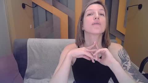 Snapshot of emilywalkers chatting on 12-08-24, 10:30 EmilyWalkers online show from 12-08-24, 10:30