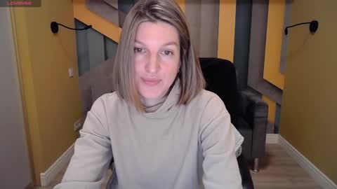 Snapshot of emilywalkers chatting on 12-18-24, 08:09 EmilyWalkers online show from 12-18-24, 08:09