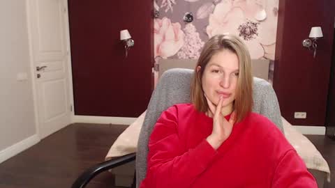 Snapshot of emilywalkers chatting on 01-24-25, 07:51 EmilyWalkers online show from 01-24-25, 07:51