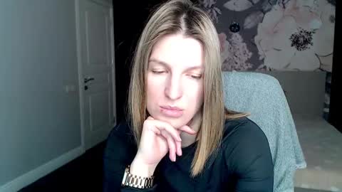 Snapshot of emilywalkers chatting on 02-12-25, 07:44 EmilyWalkers online show from 02-12-25, 07:44