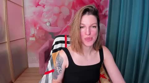 Snapshot of emilywalkers chatting on 03-03-25, 08:16 EmilyWalkers online show from 03-03-25, 08:16