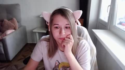 Snapshot of emilyway chatting on 06-15-26, 08:38 emilyway online show from 06-15-26, 08:38