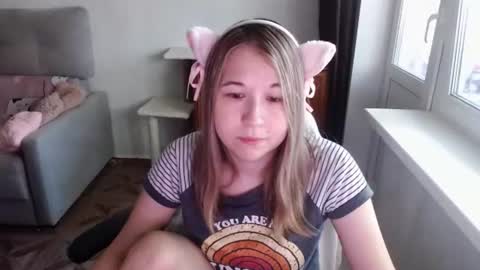 Snapshot of emilyway chatting on 07-08-26, 04:28 emilyway online show from 07-08-26, 04:28
