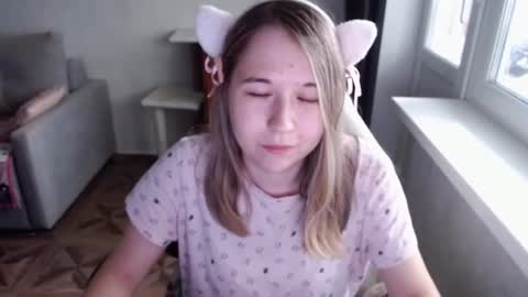 Snapshot of emilyway chatting on 07-17-26, 11:39 emilyway online show from 07-17-26, 11:39