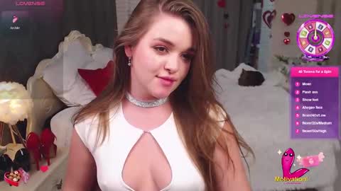 Snapshot of emilywhisperawesome chatting on 02-28-25, 10:50 emilywhisperawesome online show from 02-28-25, 10:50