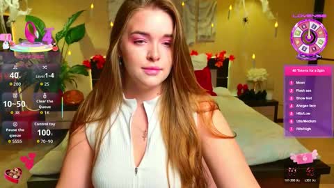 Snapshot of emilywhisperawesome chatting on 10-19-25, 07:14 emilywhisperawesome online show from 10-19-25, 07:14