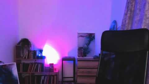 Emily online show from 01-14-25, 08:52