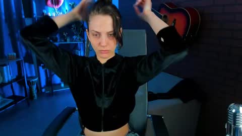 Emily online show from 03-07-25, 11:29