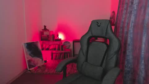 Emily online show from 09-23-25, 05:21