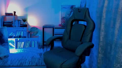 Emily online show from 10-15-25, 08:14