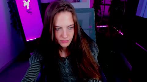 Emily online show from 10-22-25, 07:52