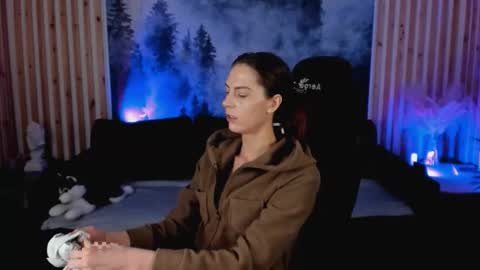 Emily online show from 11-04-25, 08:13