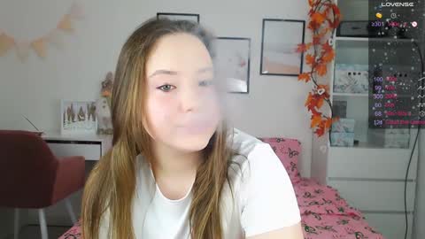 Snapshot of emilyxgrasez chatting on 01-06-25, 05:30 Emily online show from 01-06-25, 05:30