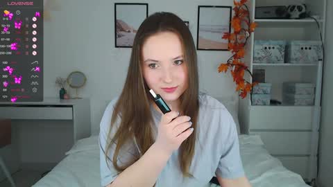 Snapshot of emilyxgrasez chatting on 01-29-25, 05:45 Emily online show from 01-29-25, 05:45